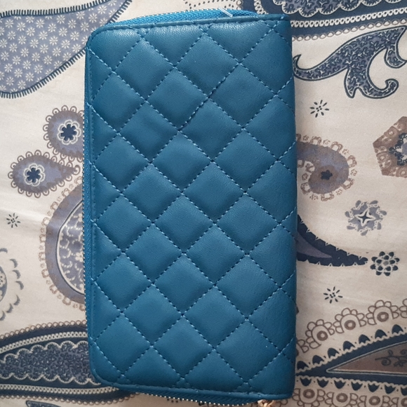 Wallet - Picture 2 of 5